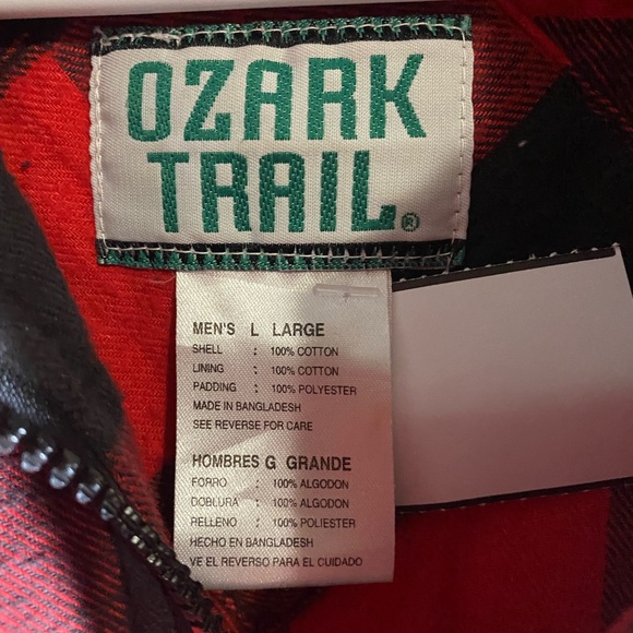 Red checkered flannel vest Size L great condition - Picture 3 of 3